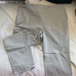 Carolina Belle Heather Gray Pull-On Pants